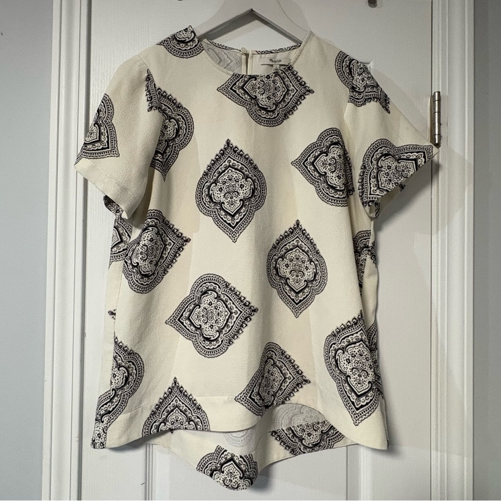 Madewell Elegant Cream and Black Patterned Women's tunic business casual Top